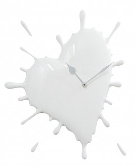 CRAZY HEART CLOCK
Wall clock, color stain heart shaped.