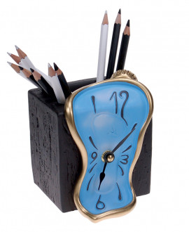 FIGUERAS PENCIL CASE CLOCK
Table clock with pencil case.
German UTS quartz clock mechanism. Antartidee