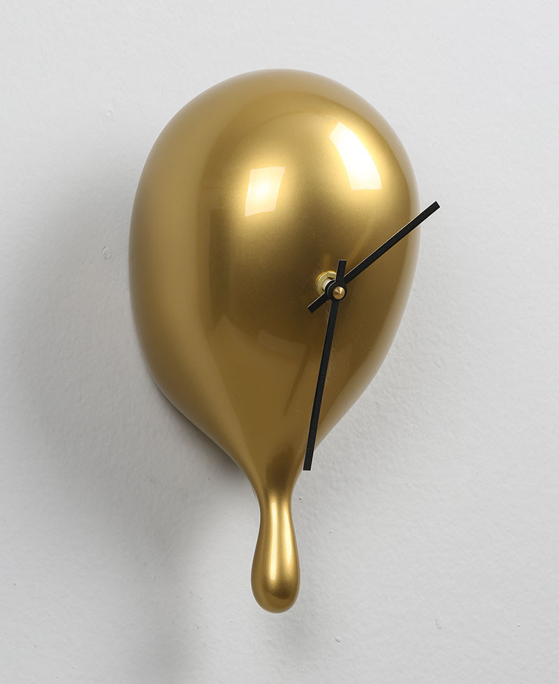 BROP CLOCK, Wall clock in the shape of a balloon with a drop. Antartidee