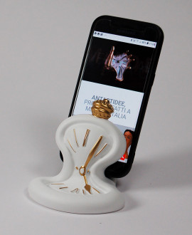 CLOCK PHONE HOLDER